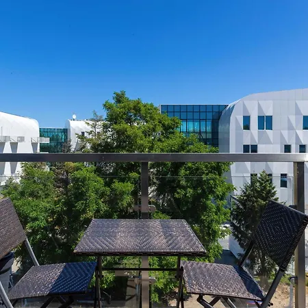 公寓 Charming In With Parking By Renters *