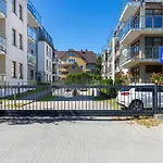 Apartment Charming In With Parking By Renters *