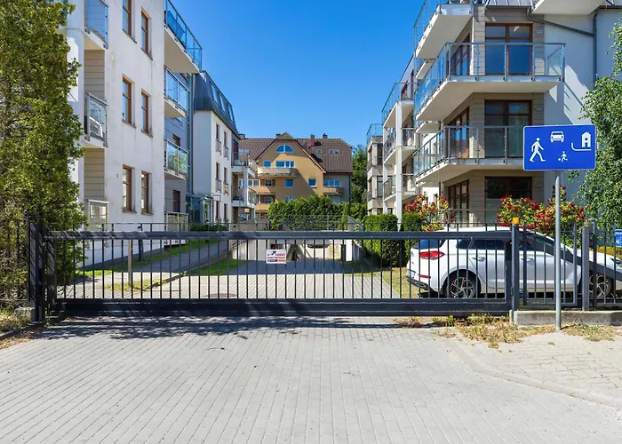 Apartment Charming In With Parking By Renters *