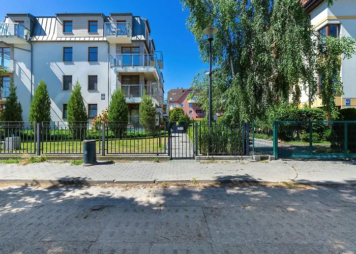 Apartment Charming In With Parking By Renters *